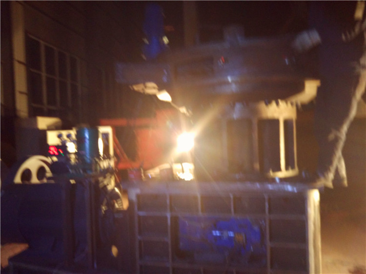 顆粒機工人趕工晝夜兩班為貴州客戶生產(chǎn)！