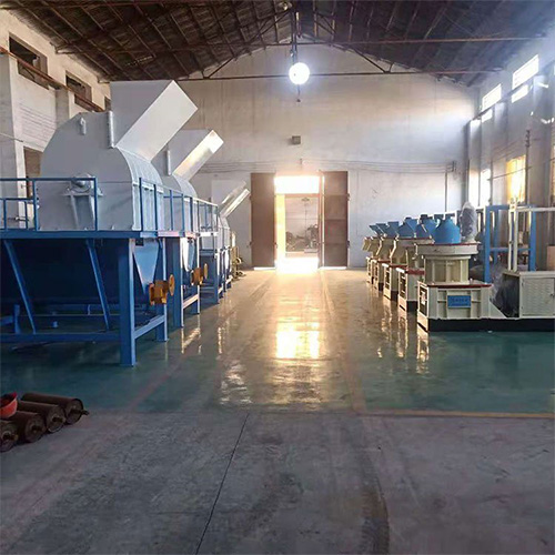 燃料顆粒的品質(zhì)、產(chǎn)量取決于木屑顆粒機(jī)的配置